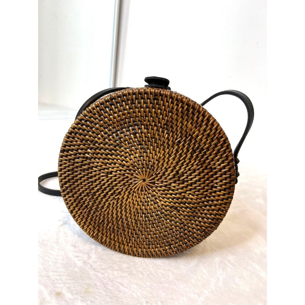 Crossbody Canteen Round Purse Woven Rattan Black Strap Boho Button Snap Roomy - Picture 2 of 8